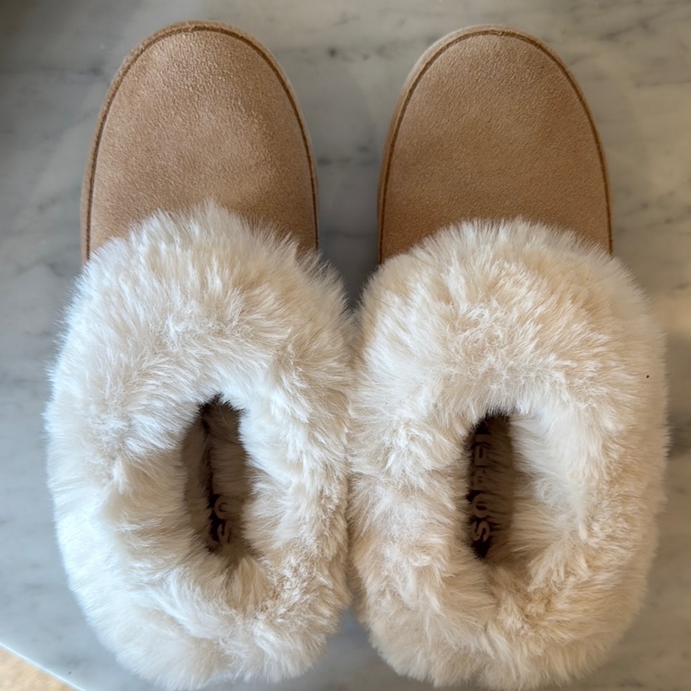 Sorel Cozy Tan and Cream Women's Slippers